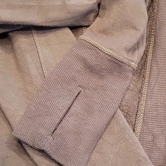 Athleta Pranayama Wrap - Picture 5 of 5